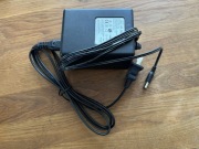 Zasilacz DNG-3012 AC DC 30V 1A wtyczka 5.5/2.1 dlugie kable moc 30W