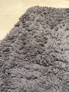 Szary dywanik łazienkowy CUMAY 50x80 cm antypoślizgowy