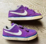 Buty sportowe NIke fioletowe  mocne rzepy Rozm. 27
