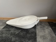 Basen sanitarny z pokrywką