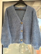 Ręcznie robiony kardigan na wiosnę – rozmiar M