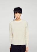 MANGO sweter beżowy kremowy wycięcia quiet luxury pudełkowy klasyczny ecru