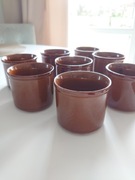 Tułowice. Osiem sygnowanych kubeczków porcelitowych PRL początek lat 80