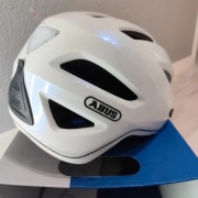 Kask rowerowy Abus Pedelec 1,1 L 56-62 Pearl White