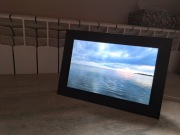 Cyfrowa ramka na zdjęcia Aura Carver 10.1 cali