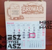 Kalendarz 2026 drewniany na każdą okazję grawer napis  #MiszMówiszMasz