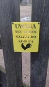 Tabliczka UWAGA TEN TEREN NALEŻY DO KOGUTA (wycięty napis)