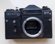 Body ZENIT ET z 1991r sprawny z popychaczem przyslony