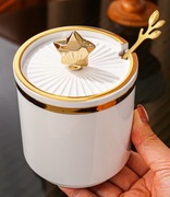 Elegancka cukierniczka Biała ze złotym Nowa