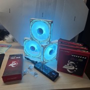 Zestaw Chłodzenia ARGB – 3x Wentylator 120mm + Inteligentny HUB