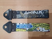 sportowy pas do holowania samochodu