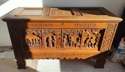 Skrzynia drewniana - rzezbiona