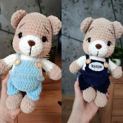 Ręcznie robiony miś w ogrodniczkach, personalizowany, z imieniem | HANDMADE