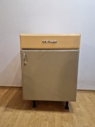 Szafka kuchenna pod blat – z szufladą i półką