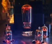 2 x ECC83 12ax7 Valvo Hamburg 45 st. getter model I60  z 04.1960