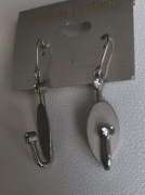 Kolczyki owalne z cyrkonią na sztyfcie kod1076