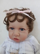 Lalka jak żywa Reborn Cutie realistycznych silikonowych dla niemowląt 55cm