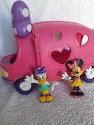 Sprzedam Autko disney plus figurki