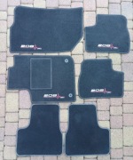 Komplet dywaników do PEUQEOT 208, jak nowe