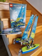 LEGO Technic 42105 Katamaran, zestaw kompletny