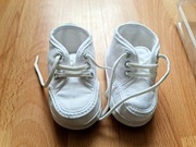 Buciki niemowlęce do chrztu