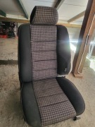 Fotel kierowcy  Mercedes W 124 wzor tapicerki Caro - nr tel 692 765 586 