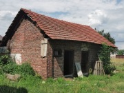 Czerwona cegła i dachówka ceramiczna 