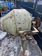 Betoniarka na siłę