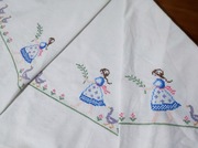 Bawełniany obrus ręcznie haftowany 106 x 102