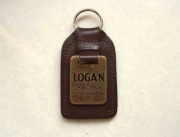 LOGAN De Luxe SCOTCH WHISKY - stary breloczek