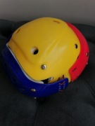 KASK do jazdy na rolkach z lat 90-tych