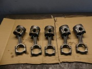 TŁOKI Z KORBOWODAMI NISSAN QASHQAI J10 2.0 150KM M9R 832 06-14