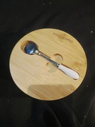 Porcelanowa cukiernica z bambusowym przykryciem i łyżeczką 