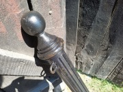 Słupki parkingowe żeliwne pod łańcuch, ozdobne, ogrodzeniowe