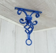 Wieszak Hak Uchwyt sufitowy kuty na doniczkę - Niebieski RAL 5000 (W13)