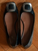 Eleganckie Baleriny B**S Czarne Lakierki Klamra Rozmiar 39 Skóra