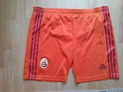 Spodenki Adidas -Galatasaray z gwiazdkami- pas 90 +