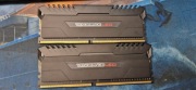 Corsair Vengeance LED, DDR4, 16 GB, 3000MHz, CL15