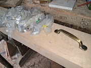 Uchwyty meblowe metalowe