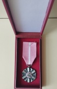 Medal za Długoletnie Pożycie Małżeńskie RP + Oryginalne Etui - Stan Kolekcj