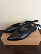 Skórzane baleriny wiązane Alohas Ribbon