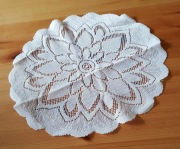 Bielutki kwiat, serwetka na wiosnę, średnica 33 cm