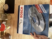 Tarcze i klocki hamulcowe przód Bosch Suzuki