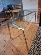 Stół szklany loftowy industrialny z metalowymi nogami