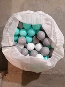 Suchy basen z piłeczkami 