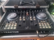 Kontroler Traktor S4MK2 NativeInstruments