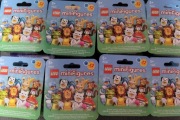 Lego Mini Figures71051 seria 28 8szt z 12tu