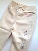 GAP dresy spodnie dresowe beż 18 - 24 miesiące