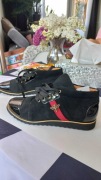 Sprzedam nowe, eleganckie czarne buty rozm.36