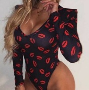 Body czerwone usta 38/40 la milla